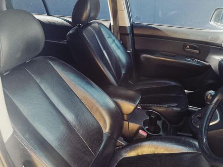 2010-Kia-Carens-20-Auto_8
