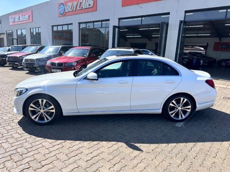 2014-Mercedes-Benz-C-Class-C-250-Bluetec-Avantgarde-Auto_3