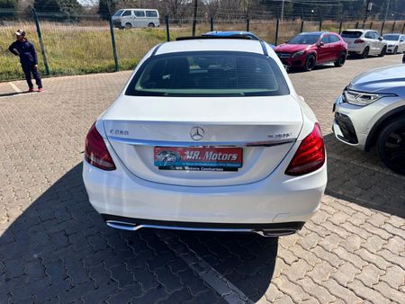 2014-Mercedes-Benz-C-Class-C-250-Bluetec-Avantgarde-Auto_5