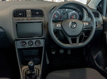 2025-Volkswagen-Polo-Vivo-14_11