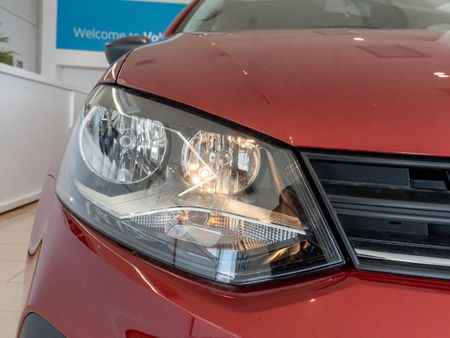 2025-Volkswagen-Polo-Vivo-14_18