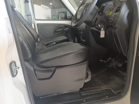 2025-Mahindra-Pik-Up-22-mHawk-SC-4X2-MT-S4-Refresh-with-Aircon_12
