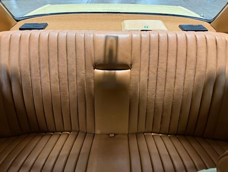1980-Mercedes-Benz-E-Class-280-E_29