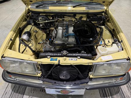 1980-Mercedes-Benz-E-Class-280-E_38
