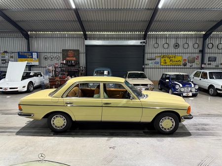 1980-Mercedes-Benz-E-Class-280-E_6