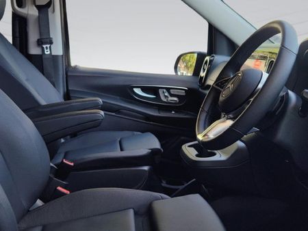 2025-Mercedes-Benz-Vito-119-20-CDI-Tourer-Select-Auto_13