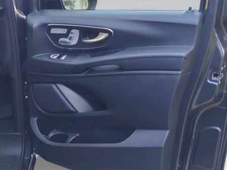 2025-Mercedes-Benz-Vito-119-20-CDI-Tourer-Select-Auto_19