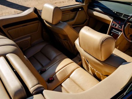 1996-Mercedes-Benz-E-Class-E-320-Auto_12