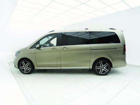 2025-Mercedes-Benz-V-Class-V300d-Exclusive_3