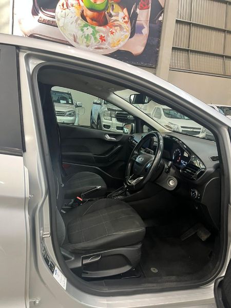 2019-Ford-Fiesta-10-EcoBoost-Trend-5-dr-Auto_10