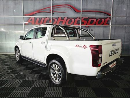 2019-Isuzu-D-Max-300-LX-4x4-Double-Cab_3