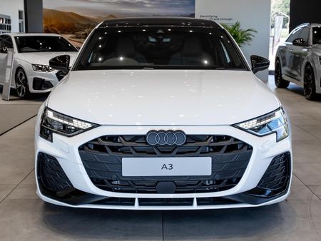 2025-Audi-A3-Sportback-Black-Edition-35-TFSI_2
