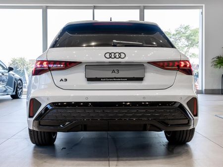 2025-Audi-A3-Sportback-Black-Edition-35-TFSI_6
