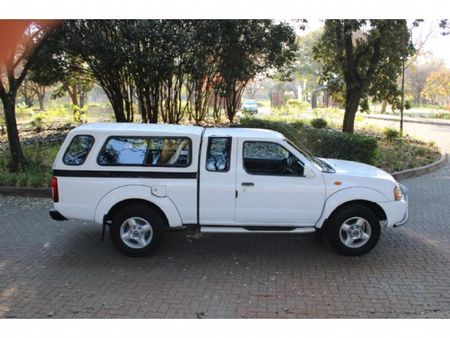 2006-Nissan-Hardbody-3300i-SEL-KingCab-Single-Cab_2