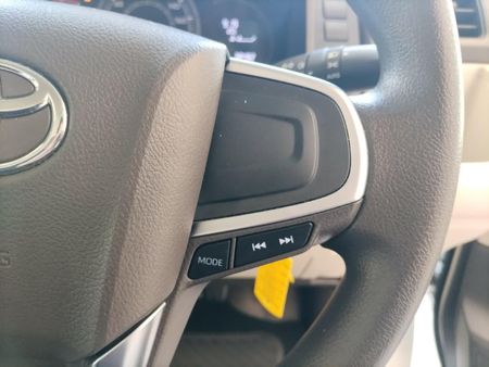 2023-Toyota-Quantum-28-GL-11-seat_8