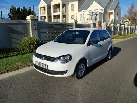 2017-Volkswagen-Polo-Vivo-GP-14-Xpress-5-dr_0