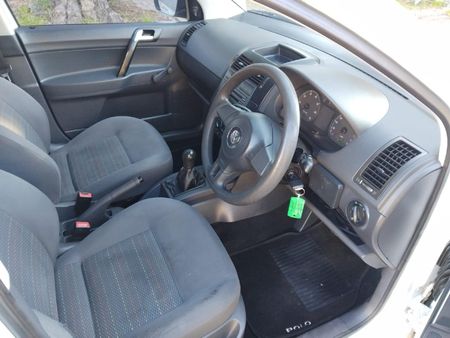 2017-Volkswagen-Polo-Vivo-GP-14-Xpress-5-dr_7