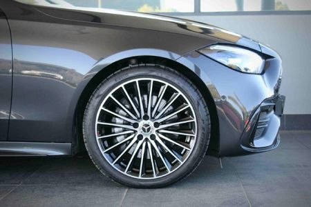2025-Mercedes-Benz-C-Class-C-200-Auto_3