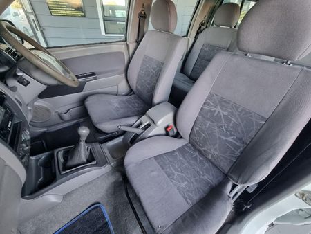 2005-Isuzu-KB-250Dc-LE-Double-Cab_5