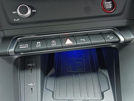 2024-Audi-RSQ3-AUDI-RS-Q3-SPORTBACK-294KW-QUATTRO-S-TRONIC_21