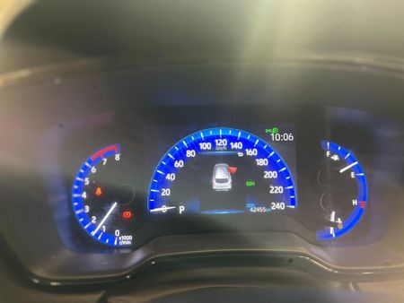 2022-Toyota-Corolla-Cross-18-GR-S_10