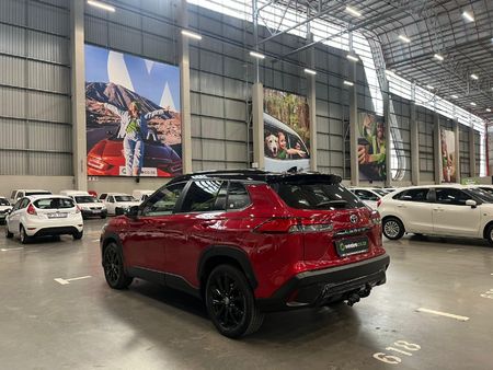 2022-Toyota-Corolla-Cross-18-GR-S_4