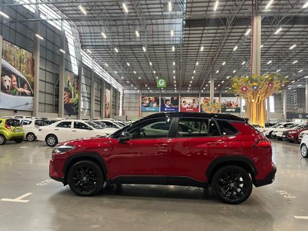 2022-Toyota-Corolla-Cross-18-GR-S_5