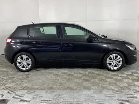 2016-Peugeot-308-12T-PureTech-Active_4
