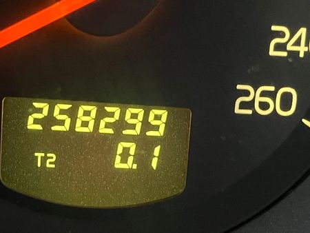 2000-Volvo-V70-24-T-XC-Auto_1