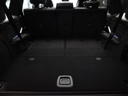 2022-BMW-X7-xDrive30d-M-Sport_16