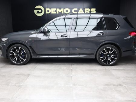 2022-BMW-X7-xDrive30d-M-Sport_1