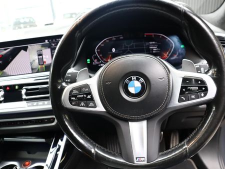 2022-BMW-X7-xDrive30d-M-Sport_5