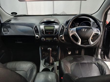 2010-Hyundai-ix35-20-GLS-Executive_9