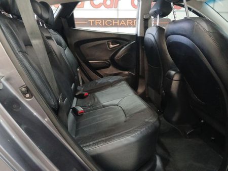 2010-Hyundai-ix35-20-GLS-Executive_8