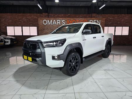 2025-Toyota-Hilux-28-GD-6-Raised-Body-Legend-4x4-Auto-Double-Cab_1