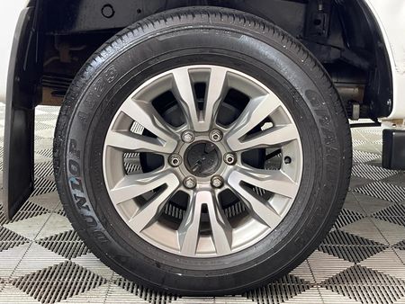 2020-Isuzu-D-Max-300-LX-Double-Cab_6