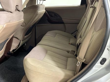 2014-Mahindra-XUV-500-22D-mHawk-7-seat-W4_3