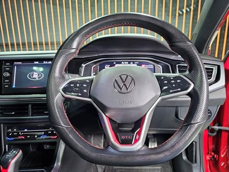 2023-Volkswagen-Polo-20-GTI-Auto-147kW_10