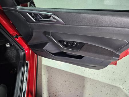2023-Volkswagen-Polo-20-GTI-Auto-147kW_7