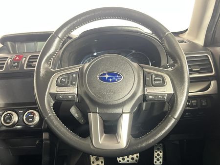 2018-Subaru-Forester-20-XT-Turbo-Auto_12