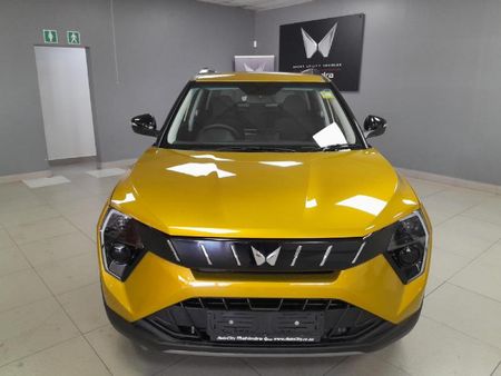 2026-Mahindra-XUV-3XO-12T-AX5_1