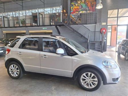 2014-Suzuki-SX4-20-AWD_3