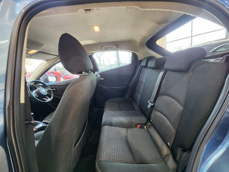 2019-Mazda-2-15-Dynamic-5-dr_11