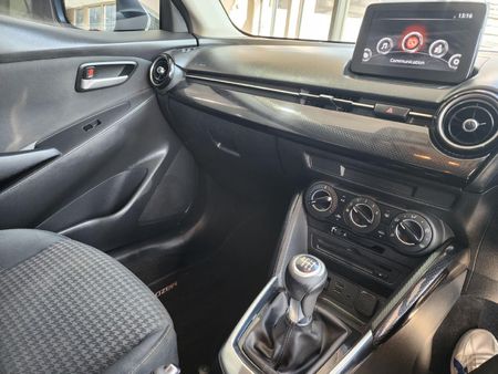 2019-Mazda-2-15-Dynamic-5-dr_14