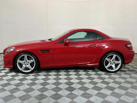2015-Mercedes-Benz-SLK-250-Auto_16