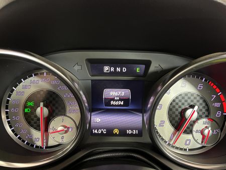 2015-Mercedes-Benz-SLK-250-Auto_1