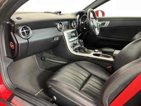 2015-Mercedes-Benz-SLK-250-Auto_6