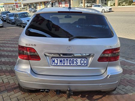 2007-Mercedes-Benz-B-Class-B-200-Turbo_4