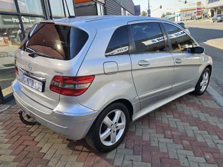 2007-Mercedes-Benz-B-Class-B-200-Turbo_5