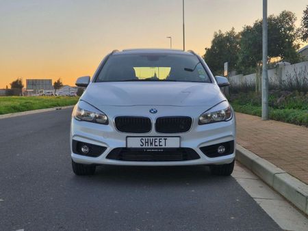 2015-BMW-2-Series-218i-Active-Tourer-Auto_19